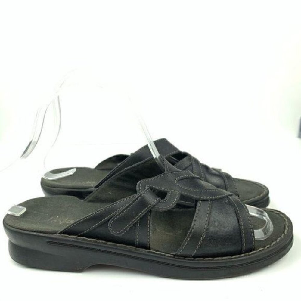 Clarks sandals size 7 black leather sticky strap